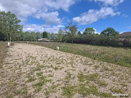 terrain 745 m² haut mauco