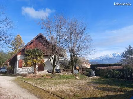 maison 5 pièces 140m2 ? claix (38640) terrain 1918 m2 - piscine -