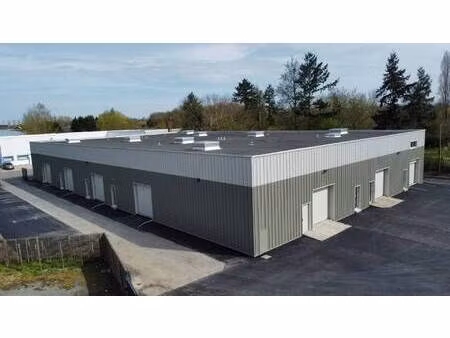 local d'activités à louer