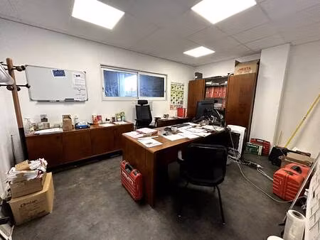 local d'activités à louer