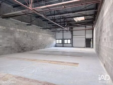 local 230 m² saint-étienne-de-crossey
