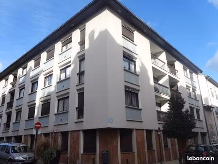appartement t4 traversant  au cœur de voiron avec ascenseur + cave