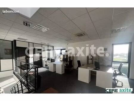 bureaux 162 m² vaulx milieu