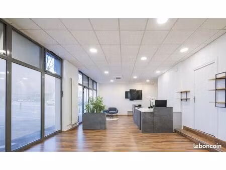 local commercial de 123 m² quartier alliés-alpins à grenoble (38100)