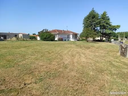 rare grand terrain quartier saint-vincent dax