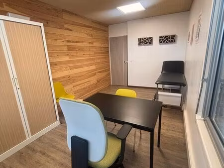 bureau à louer - 16m² au sein de lacowo