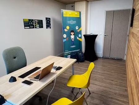 bureau à louer - 16m² au sein de lacowo