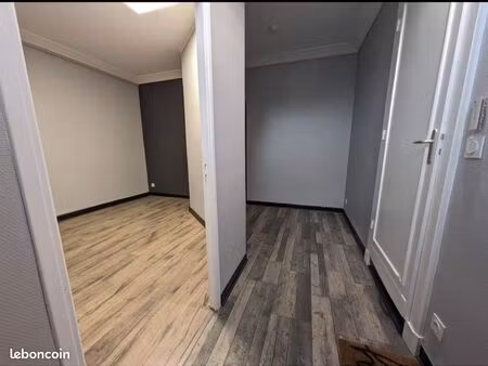 local commercial location flexible à la carte