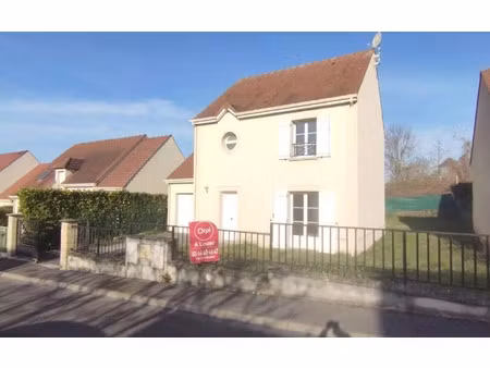 location maison  m² t-4 à margny-lès-compiègne  1 250 €