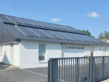 vente bureaux et commerces à retiers (35240) : à vendre / 225m² retiers