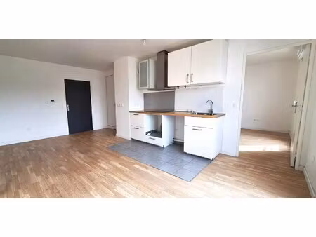 appartement 2p récent 41 m² bords de seine