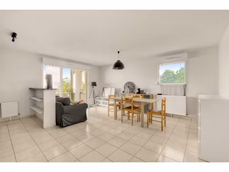 grand t3 + 2 parkings - coeur escalquens