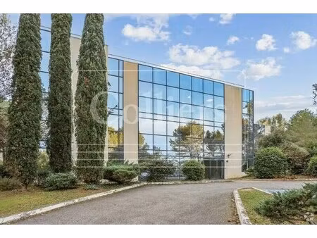 location bureaux 122 m² à 538 m²