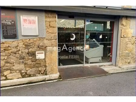 epicerie en vente a l entree des cordbieres