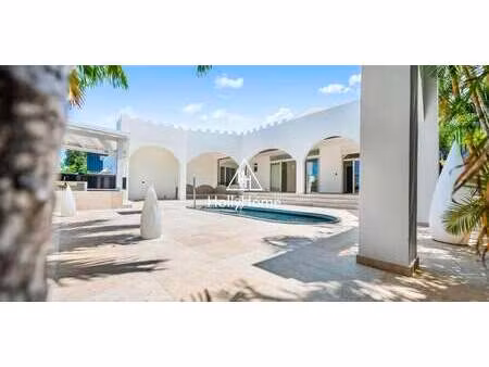 maison avec piscine et terrasse l’etang sale (974)
