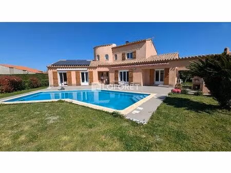 maison d'architecte avec piscine vue canigou 10 min de thuir