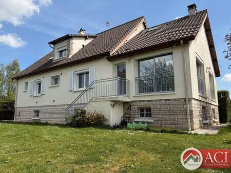 maison spacieuse de 8 pièces sur sainte-geneviève !!!