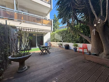 a louer - appartement meuble 3 pieces en rez-de-jardin a cagnes-sur-mer  secteur lautin