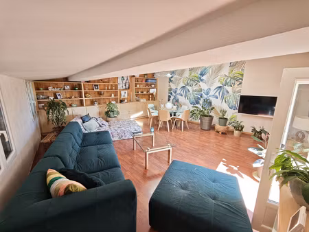 appartement 4 pièces avec petite terrasse et grande cave