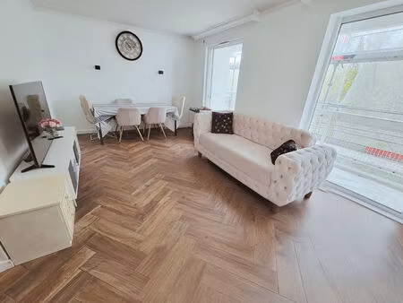 location appartement 4 pièces  78.88m²  vaires