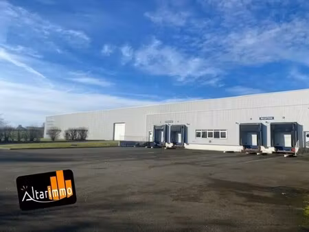vente entrepôt 12 748 m²