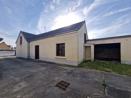 vente centre de changé 2ch a renover avec garages