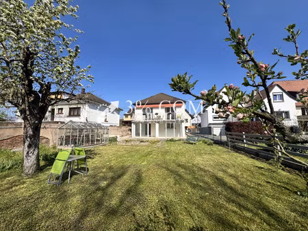 3%com jolie maison rénovée avec jardin