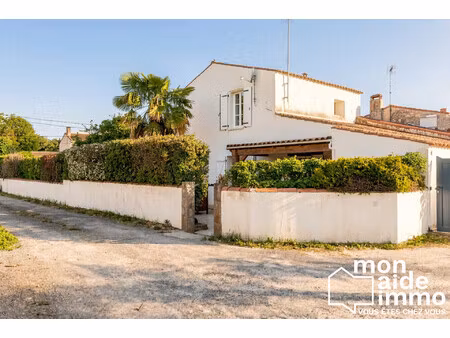 maison traditionnelle 3 chambres