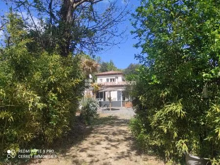 maison et deux gîtes sur 6000m²