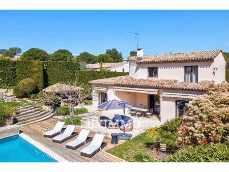 villa de luxe à louer à mougins : 8 500 €/mois