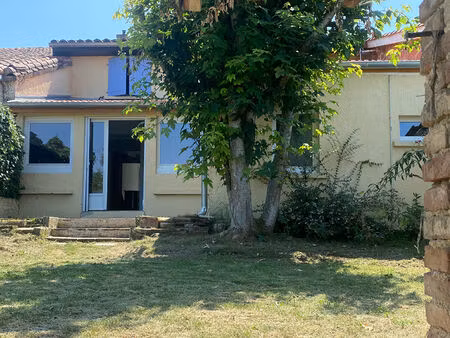 à vendre - monblanc - maison de village t3/4 - avec vue dégagée sur les vallons