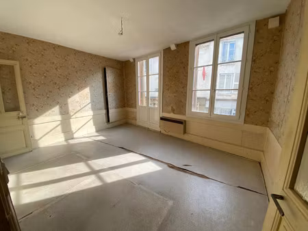vente immeuble 180 m² loches (37600)