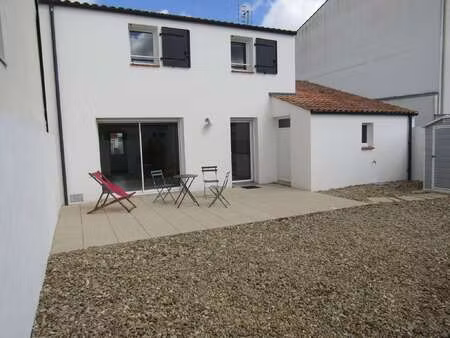 vente maison à challans (85300) : à vendre / 94m² challans