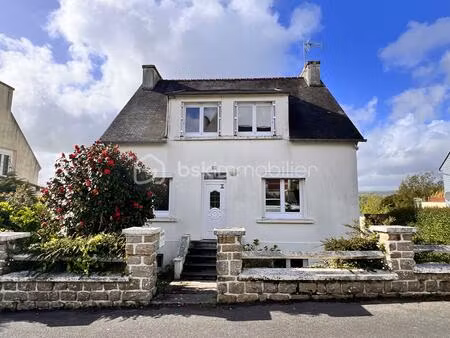 maison de 100 m² à pont-de-buis-les-quimerch