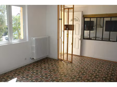 maison 7 pièce(s) 127 m2 avrillé