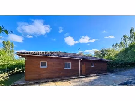 maison de plain pied avec piscine et hangar