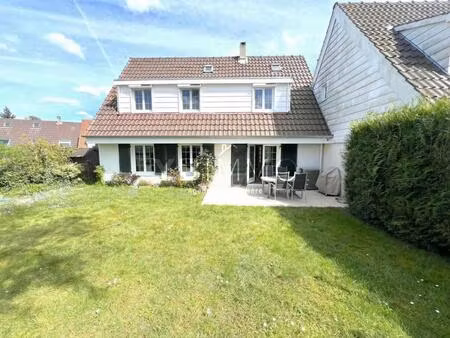 maison familiale centre village