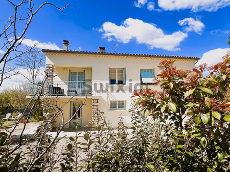 charmante villa entièrement rénovée avec vue sur village cla