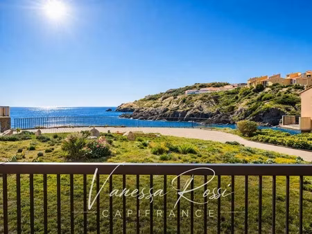 **à vendre – superbe appartement avec vue mer à collioure**