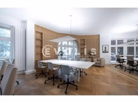 location bureaux 460 m²