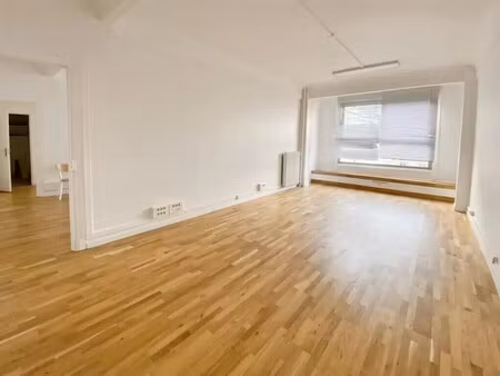 location bureaux 114 m²
