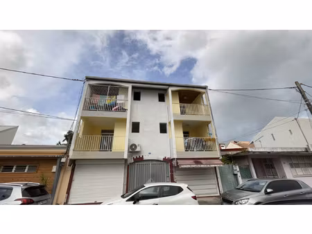 local commercial 40 m2 - rivière-salée