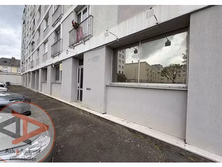 local commercial 90 m² ? fort potentiel d'aménagement ? idéal professions libérales ou cow