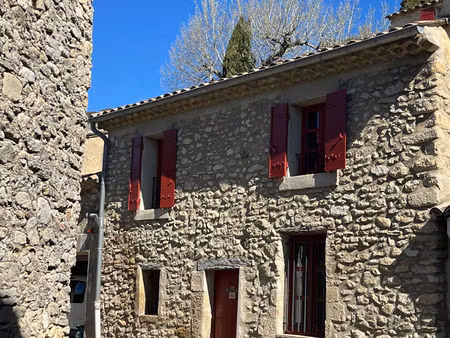 ensemble de trois maisons beaumont du ventoux
