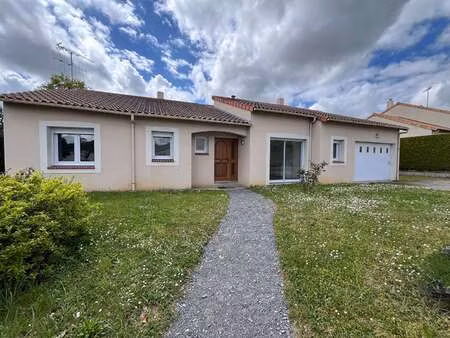 vente maison à beaupreau (49600) : à vendre / 127m² beaupreau