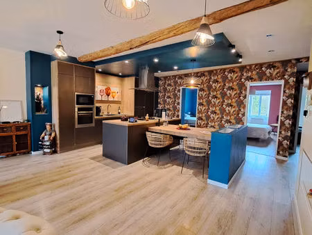a vendre chalabre maison de ville magnifique renovation et immense garage