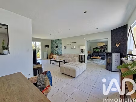 vente maison traditionnelle 8 pièces