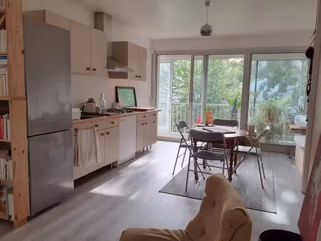 auray appartement 2 pièces - parking - cave