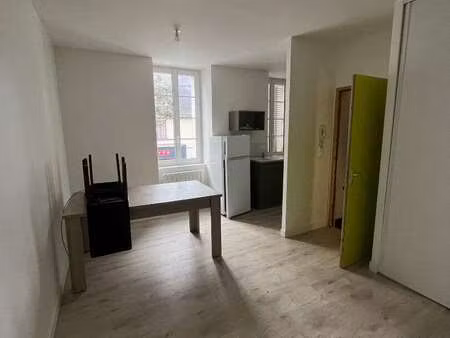 location appartement 2 pièces à châteaubriant (44110) : à louer 2 pièces / 35m² châteaubri