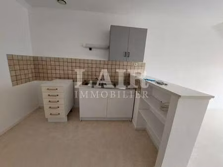 location appartement 2 pièces à saint-pierre-des-nids (53370) : à louer 2 pièces / 29m² sa